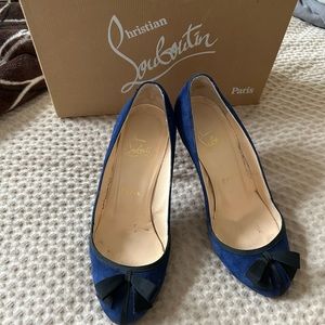 Vintage Christian Louboutin Navy Pump with Black Bow Soze 35.5 or 5.5
